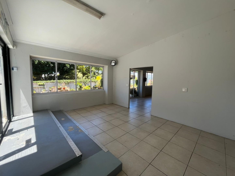 1 Bedroom Property for Sale in Walmer Eastern Cape